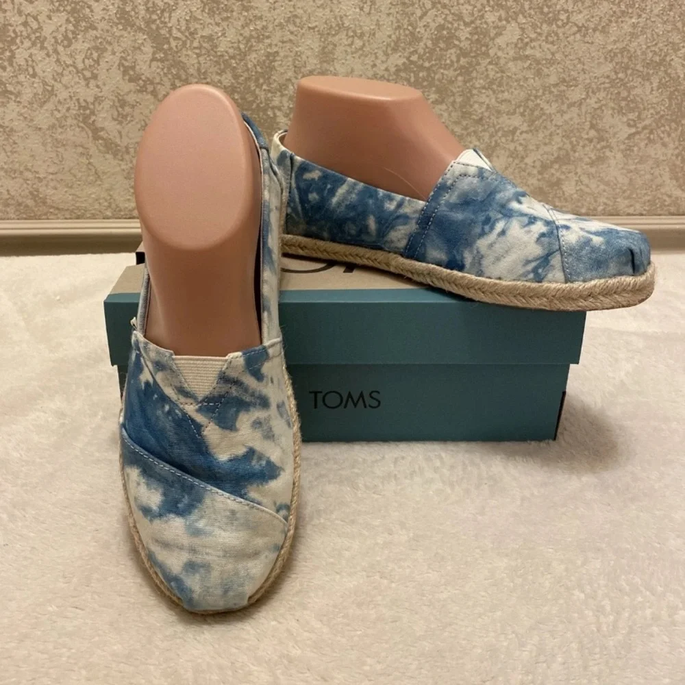 TOMS Blue And White Tie-Dye Espadrilles